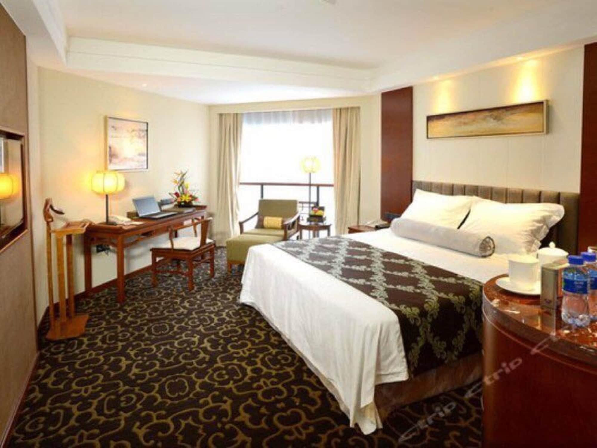 Hotel Xiyuan 5*