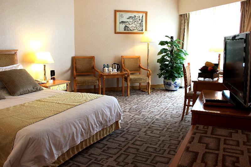 Hotel Xiyuan 5*